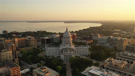 City of madison wisconsin - Madison, Wisconsin is considered one of the most quintessential American cities. This midwest city has a fascinating origin story and several …